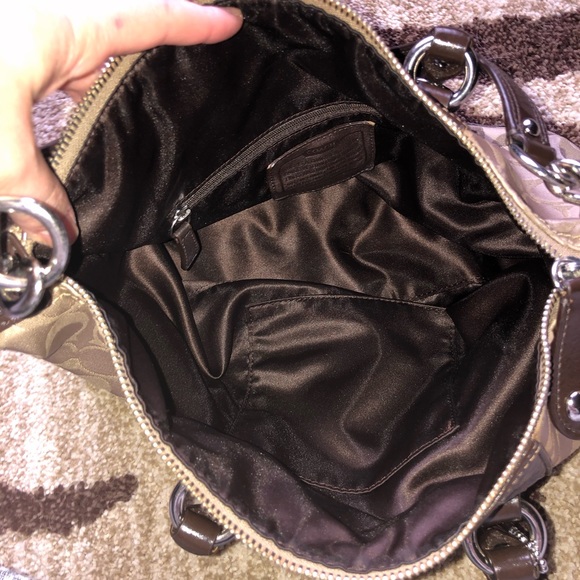 Coach purse - Picture 3 of 3